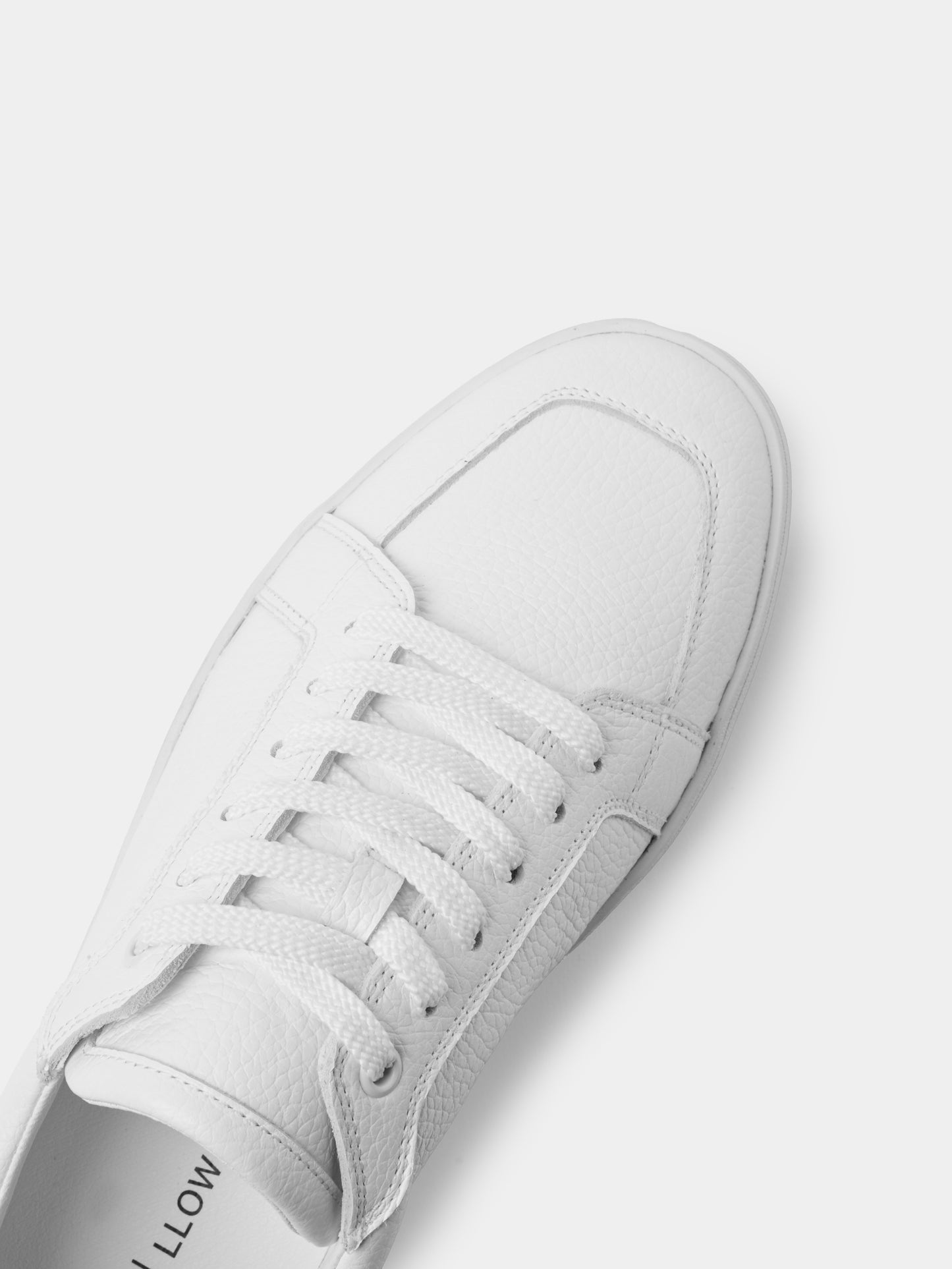 PHILIPE | White
