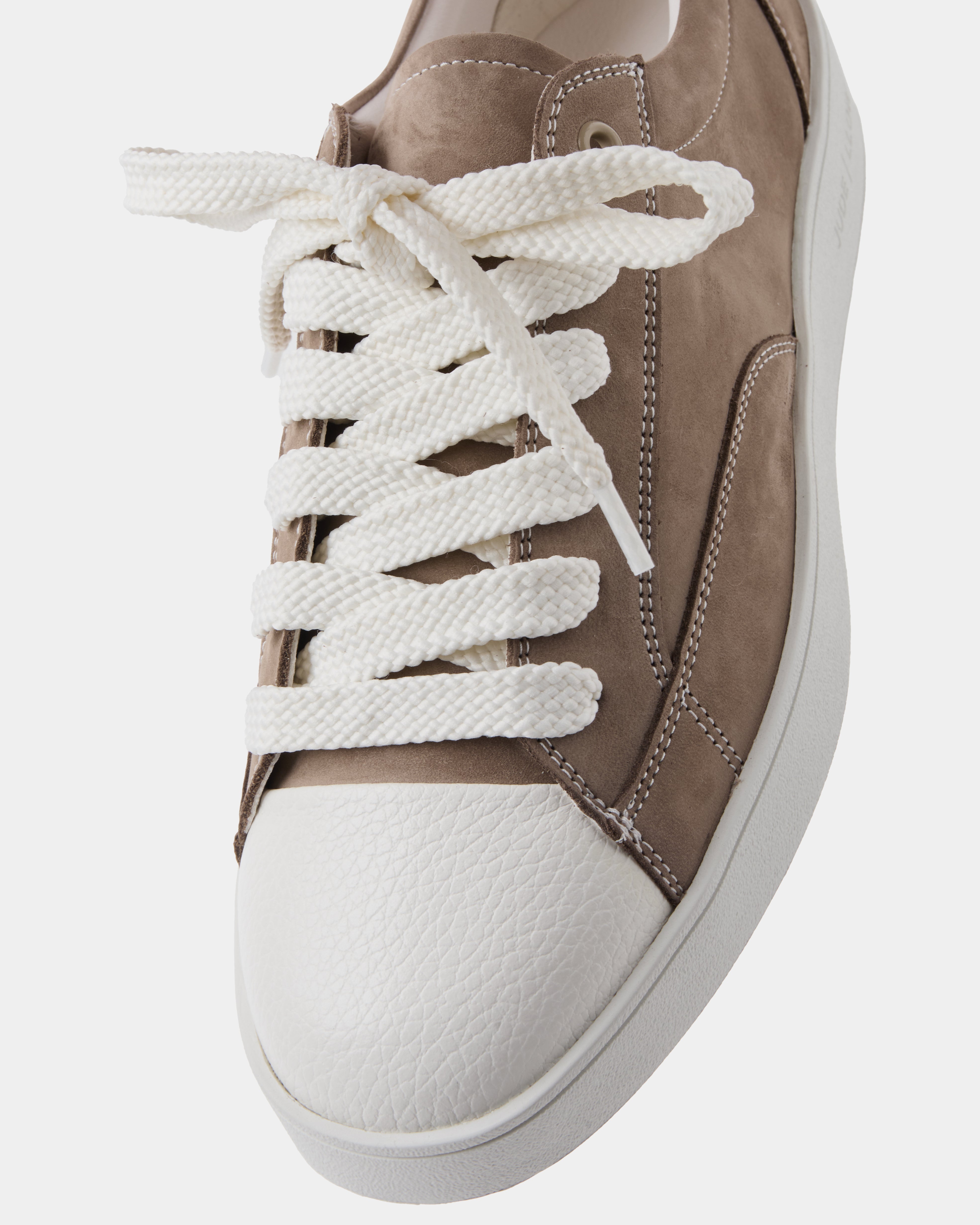 NICO | Brown/White