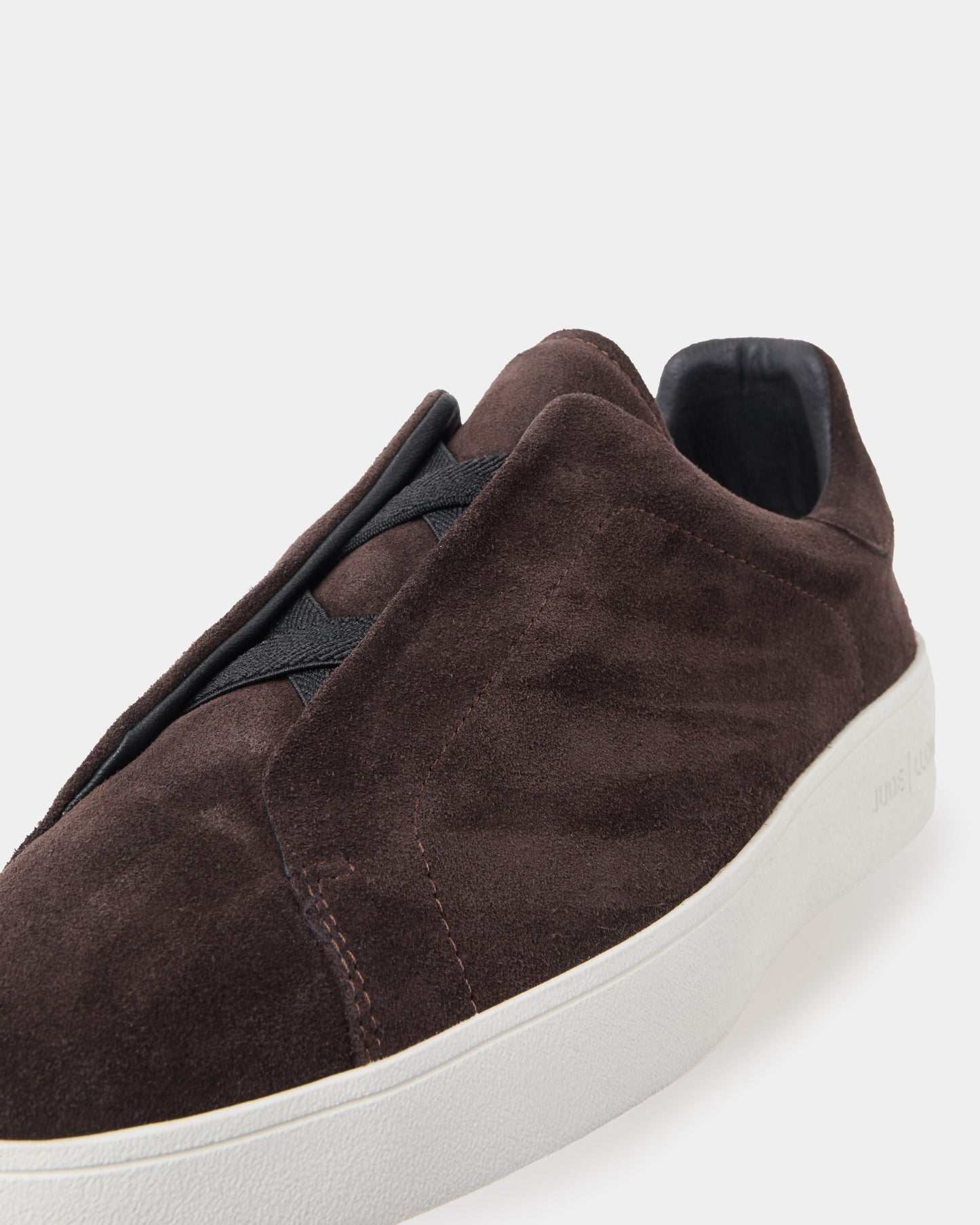 LUCA | Chocolate brown