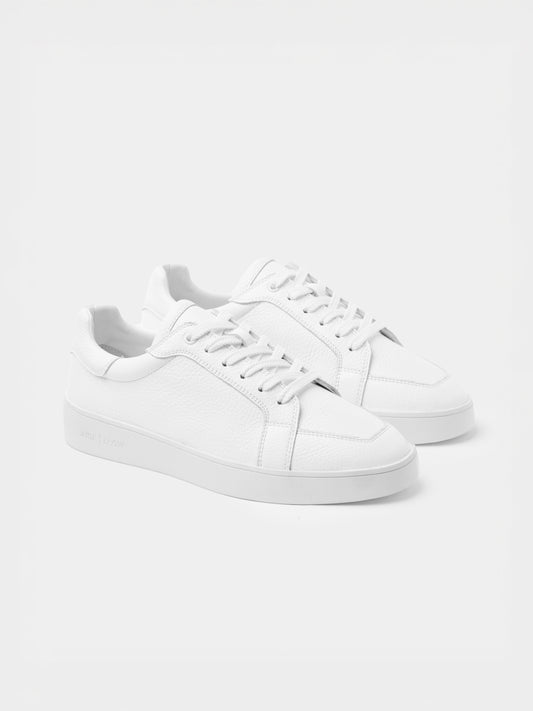 PHILIPE | White