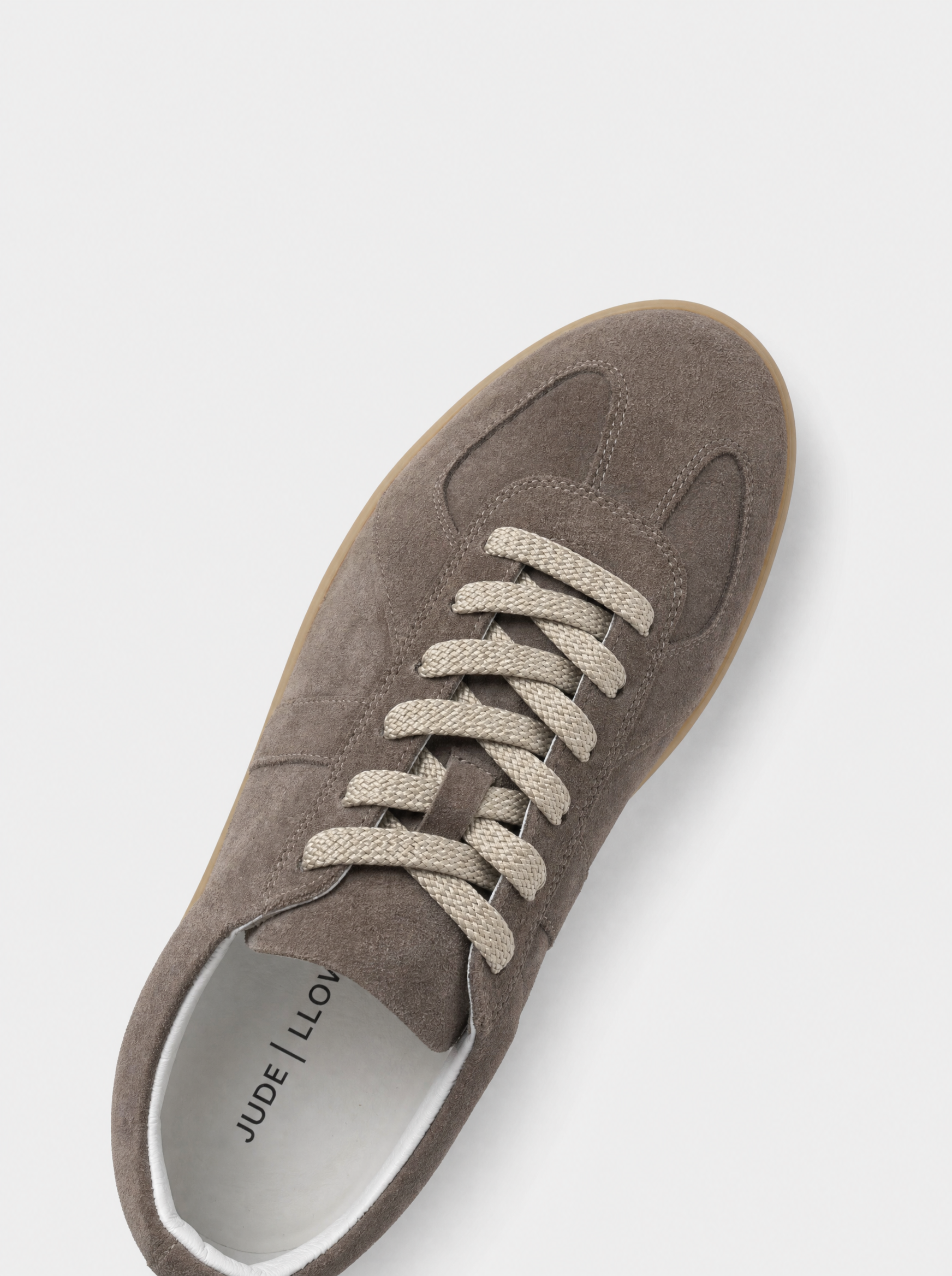 PIERRE | Light Brown gum
