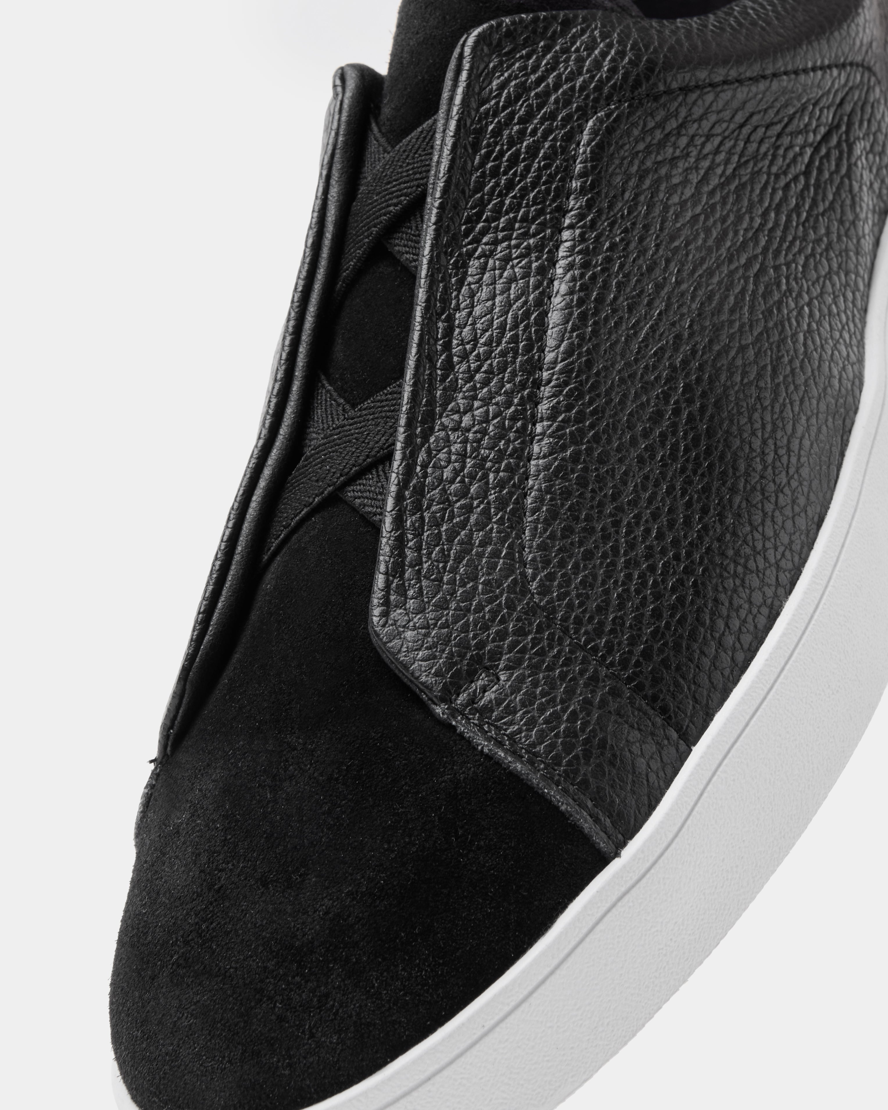 LUCA | Black